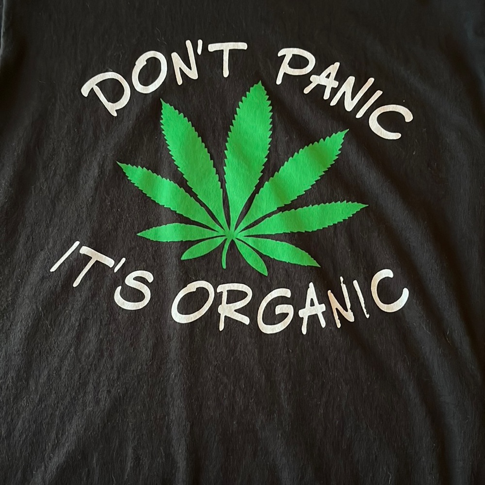 size L, herb Tshirt